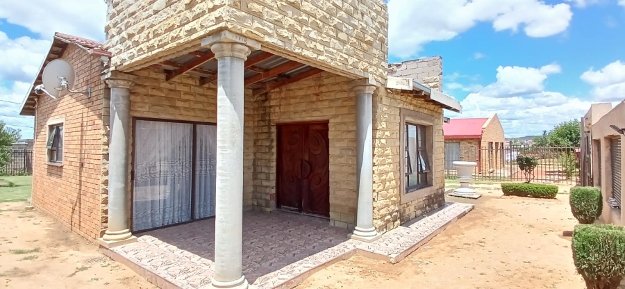 2 Bedroom Property for Sale in Bohlokong Free State